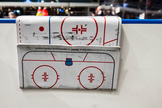 Taktiktavla innan ishockeymatchen i SHL mellan Djurgården