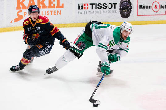 Rögles Juhamatti Aaltonen och Djurgårdens Jonathan