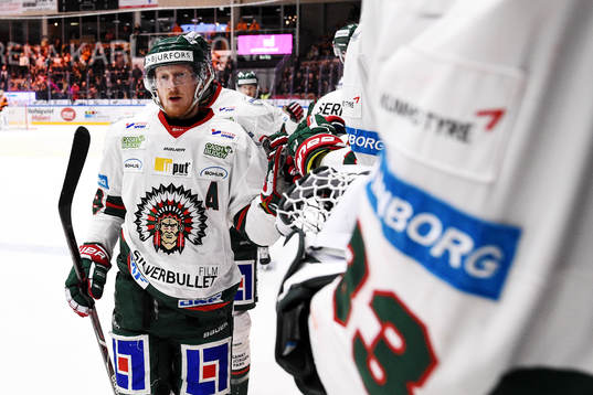Frölundas Simon Hjalmarsson jublar