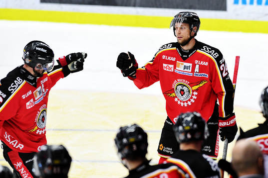 Luleås Johan Harju jublar