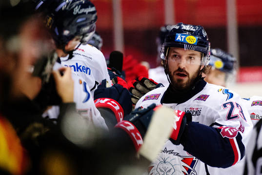 Linköpings Niklas Persson jublar