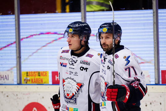 Linköpings Jacob Lilja och Daniel Olsson Trkulja jublar