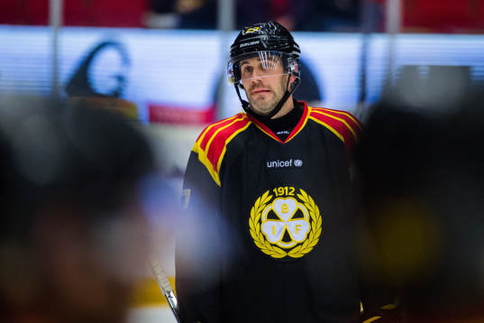 Brynäs Drew Miller deppar