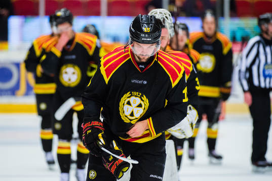 Brynäs Simon Bertilsson deppar