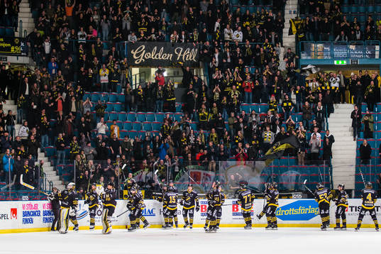 s spelare tackar publiken
