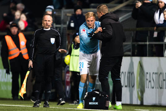 Malmö FFs Franz Brorsson har ont