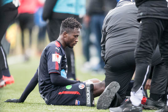 Helsingborgs Mamudo Moro får hjälp