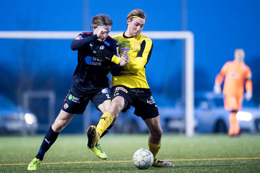 Helsingborgs Carl Johansson och Mjällby Axel Andersson