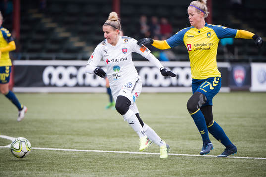Rosengårds Anja Mittag och Bröndbys Julie Tavlo