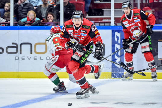 Malmö Redhawks Fredrik Händemark och Moras Jacob Lagacé