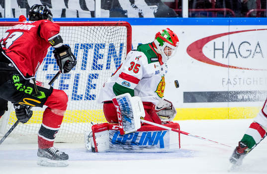 Malmö Redhawks Fredrik Händemark mot Moras målvakt