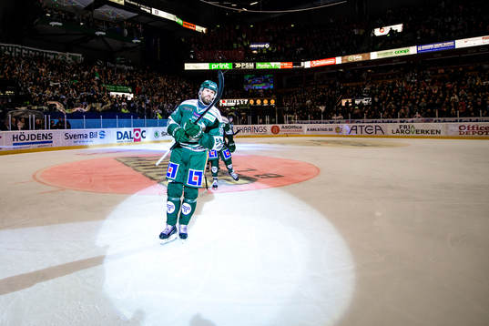 Färjestads Dick Axelsson jublar