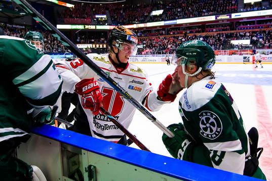 Örebros Christopher Mastomäki och Färjestads Fabian
