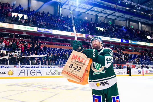 Färjestads Dick Axelsson jublar