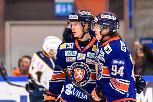 Växjös Elias Pettersson och Joel Persson jublar