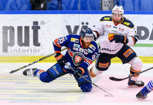 Växjös Liam Reddox faller