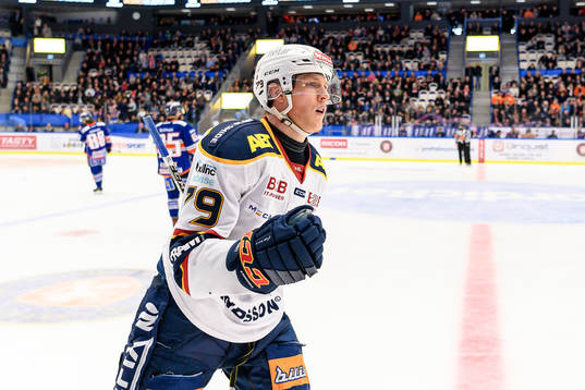 Djurgårdens Patrik Lundh jublar
