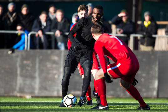 s Henok Goitom och Inter Åbos Ari Nyman