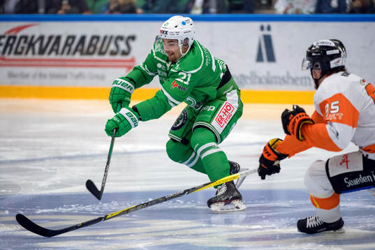 Rögles Kevin Gagné och Karlskronas Carl Persson