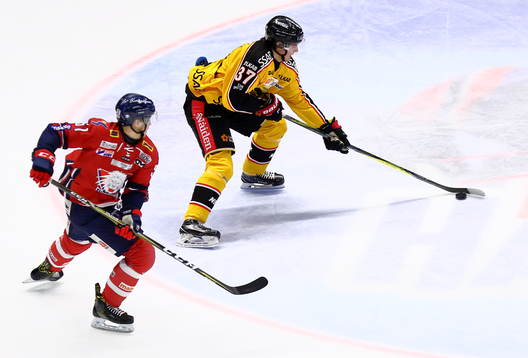 Linköpings Kristian Näkyvä, Luleås Isac Lundeström