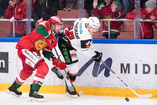 Moras Brandon Gormley och Malmö Redhawks Rhett Rakhshani