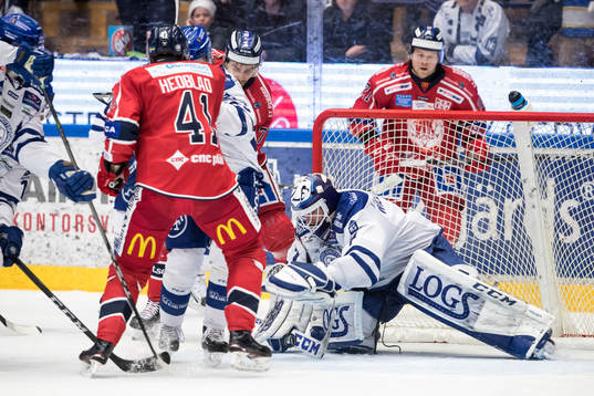 Leksands målvakt Tex Williamsson  i ishockeymatchen i