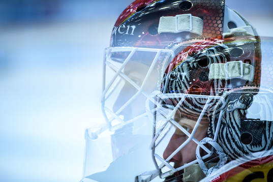 Dubbelexponering på Luleås målvakt Joel Lassinatti