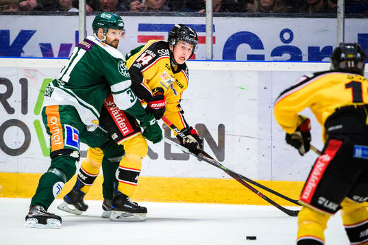 Färjestads Dick Axelsson och Luleås Jonas Berglund