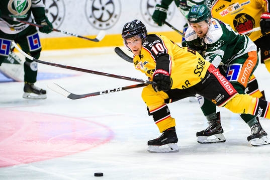 Luleås Einar Emanuelsson och Färjestads Rasmus Asplund