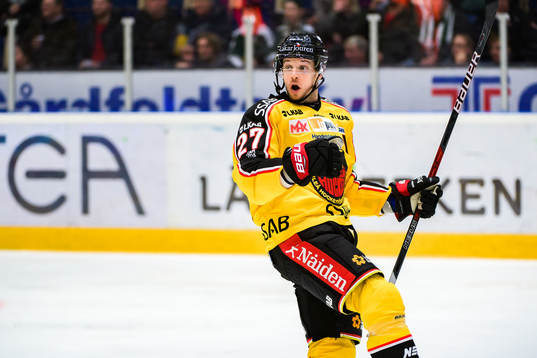 Luleås Brendan Mikkelson jublar