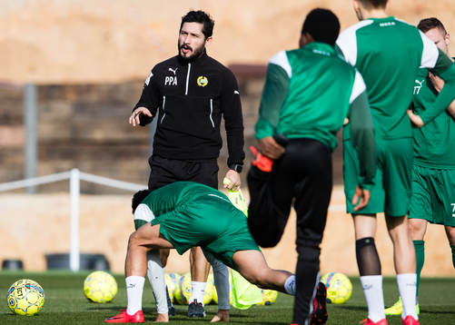 Hammarbys assisterande tränare Pablo Pinones-Arce