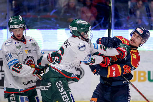 Frölundas Rasmus Dahlin och Djurgårdens Gustav Possler i