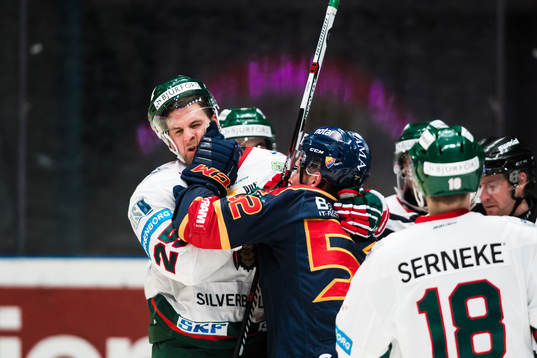 Djurgårdens Mikael Ahlén och Frölundas Adam Pardy i ett