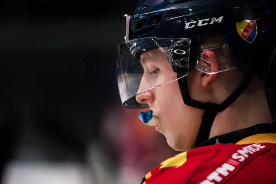 Djurgårdens Jonathan Davidsson deppar