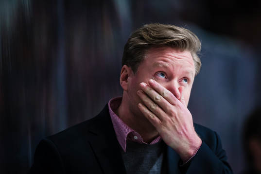 Frölundas assisterande tränare Pär Johansson deppar