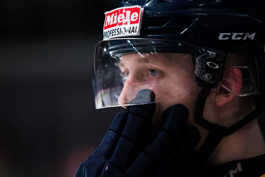 Djurgårdens Jonathan Davidsson deppar