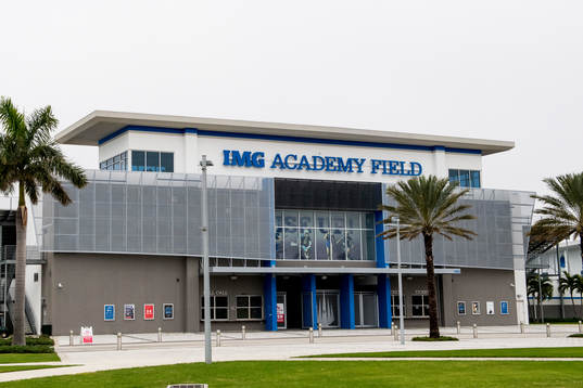 Exteriör över IMG Academy Field Center
