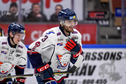 Linköpings Almen Bibic jublar