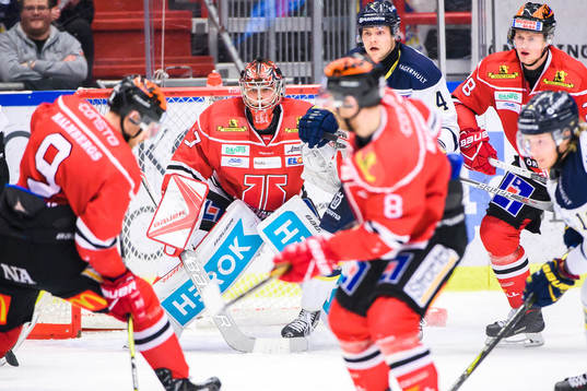 Örebros målvakt Eero Kilpeläinen
