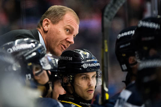 s tränare Johan Lindbom