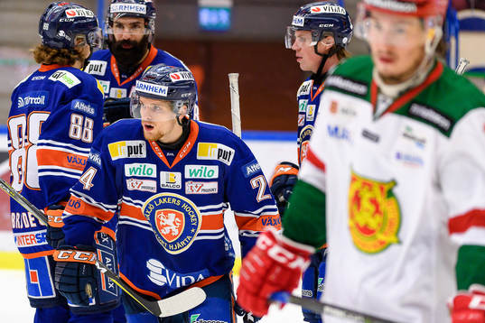 Växjös Brendan Shinnimin jublar