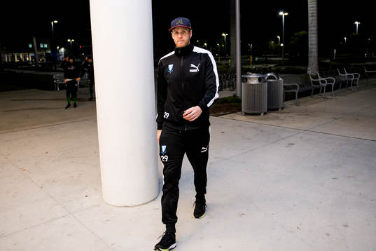 Malmö FFs målvakt Fredrik Andersson ankommer till IMG
