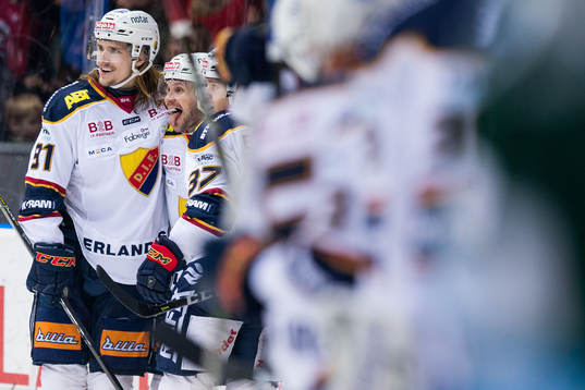 Djurgårdens Niclas Bergfors jublar