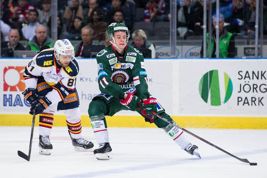 Djurgårdens Calle Ridderwall och Frölundas Victor Olofsson