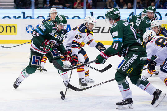 Frölundas Joel Lundqvist mot Djurgårdens Linus Johansson