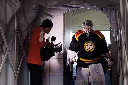 Brynäs målvakt David Rautio före ishockeymatchen i SHL