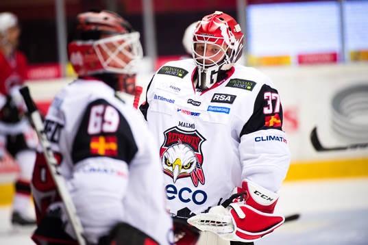 Malmö Redhawks målvakt Oscar Alsenfelt och målvakt Jonas