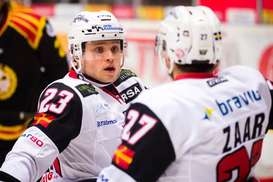 Malmö Redhawks Christoffer Forsberg och Daniel Zaar jublar