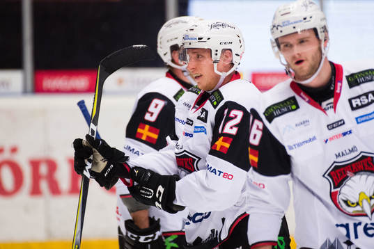 Malmö Redhawks Matias Lassen jublar