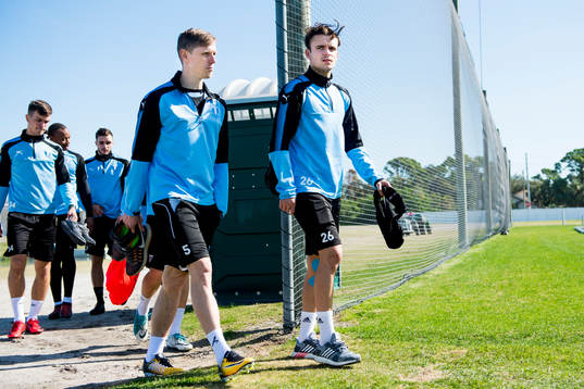 Malmö FFs Sören Rieks och Andreas Vindheim ankommer till
